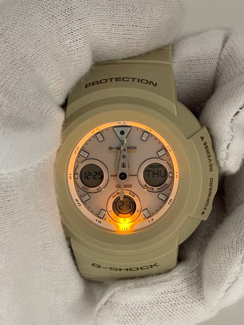 美品 CASIO G-SHOCK AWG-M510SEW-7AJF ベージュ