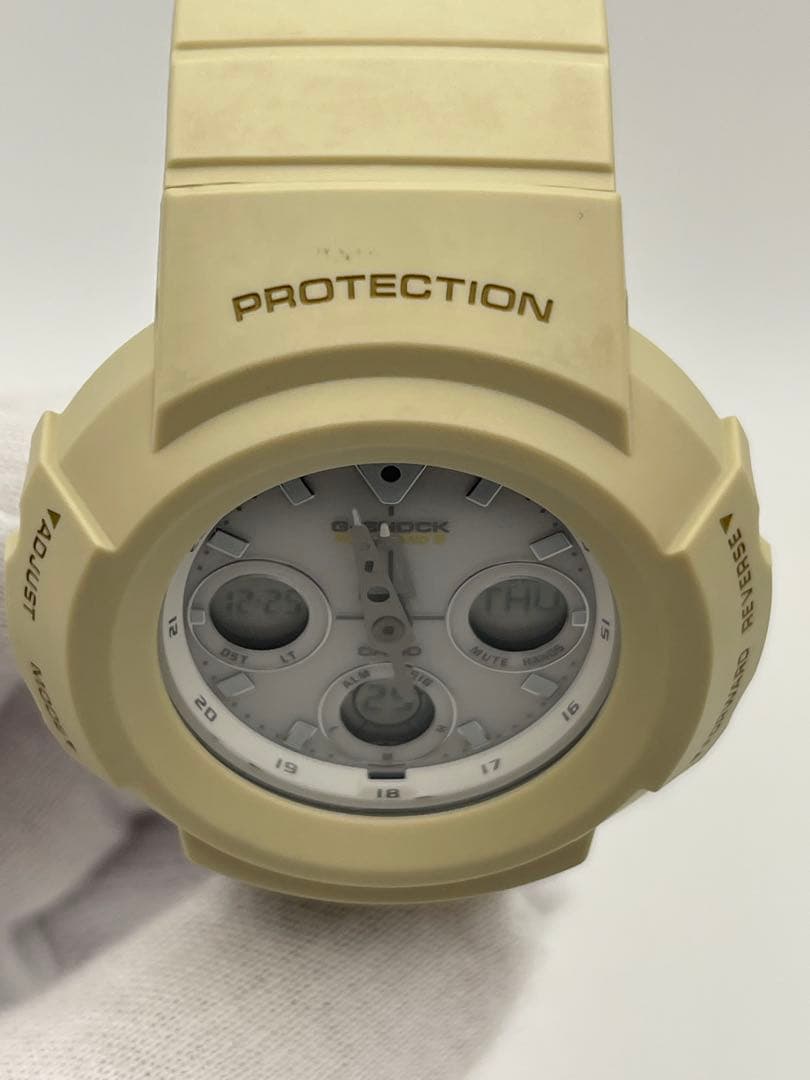 美品 CASIO G-SHOCK AWG-M510SEW-7AJF ベージュ