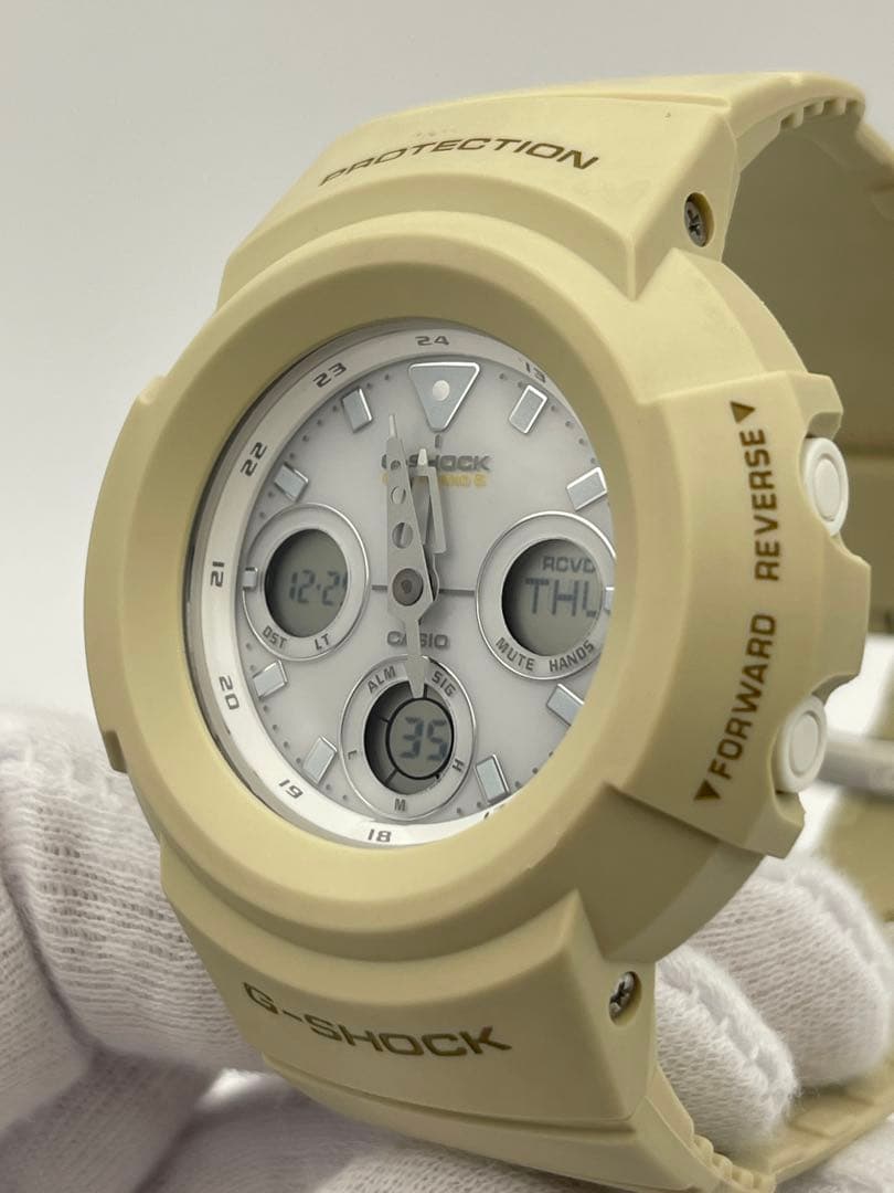 美品 CASIO G-SHOCK AWG-M510SEW-7AJF ベージュ