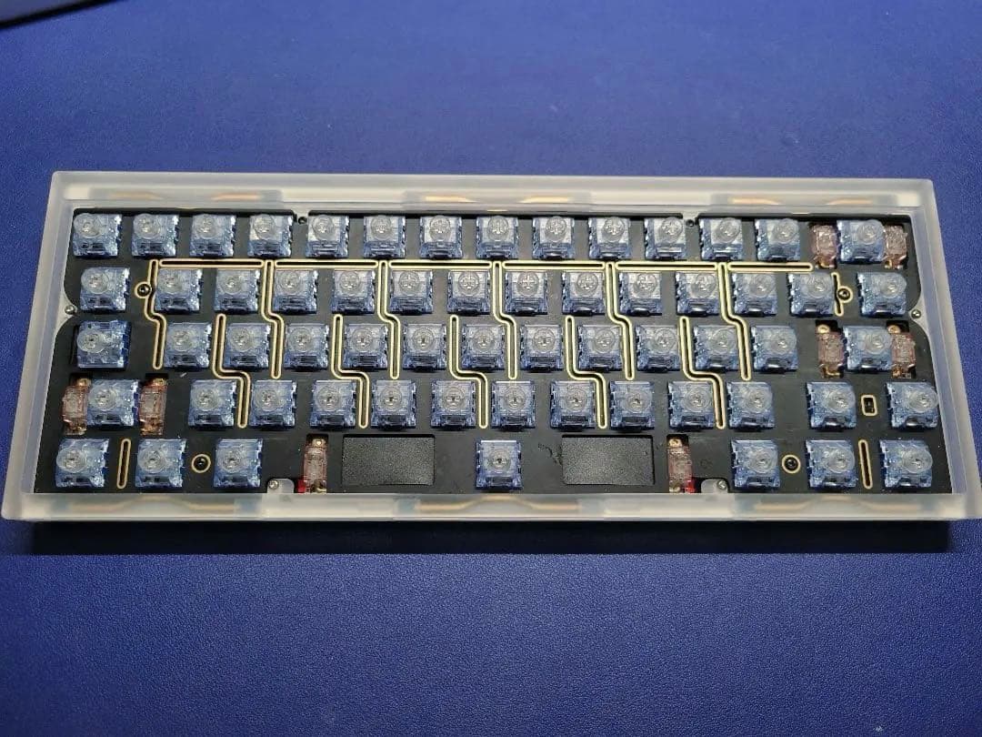 Qwertykeys QK60 Clear&IceWhite ベアボーンキット
