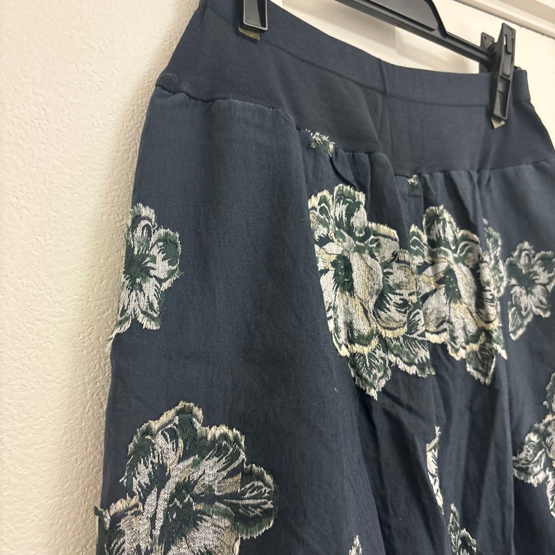 ビアズリー　美品　ジャガードパンツ