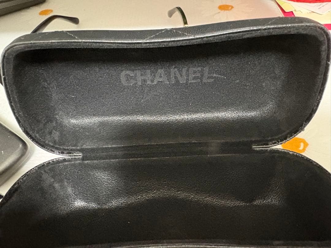 Chanel キャットアイサングラス ブラック