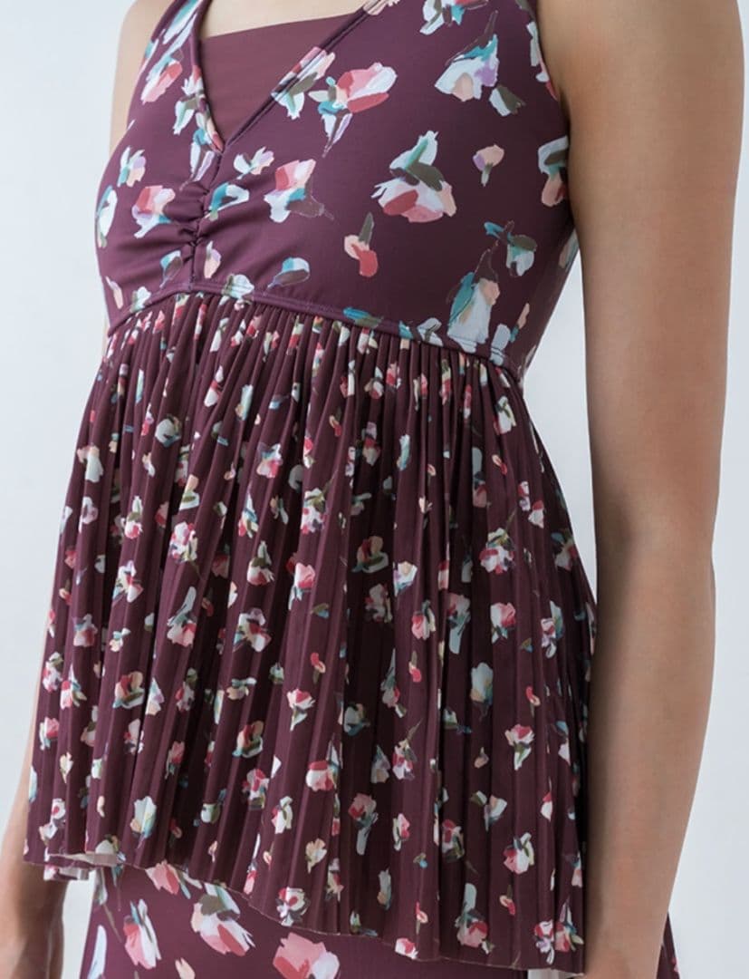 新品タグ付き【SUKALA】Mサイズローズプリントプリーツタンクトップ