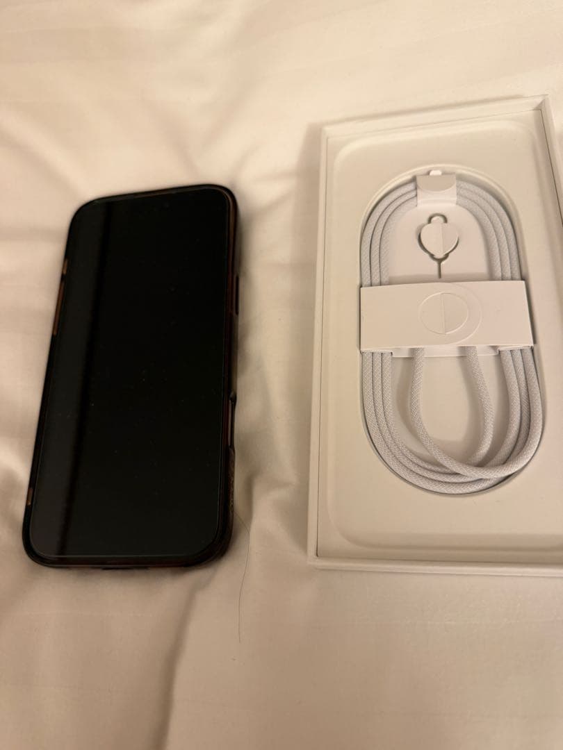 iPhone 16 pro max 256GB デザート　バッテリー100%