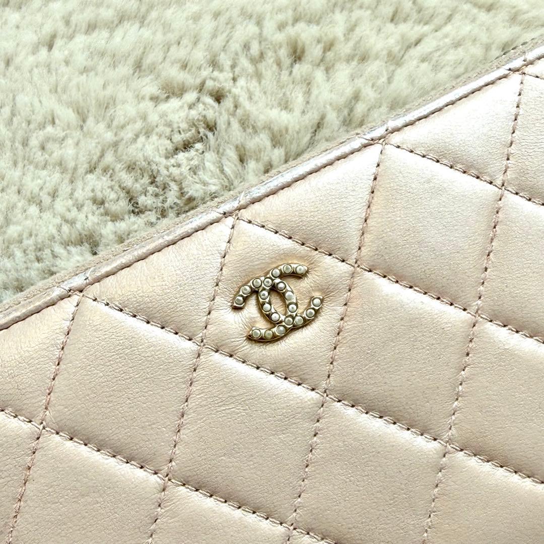ゆずCHANEL キルティング レザー 長財布 パールピンクベージュ