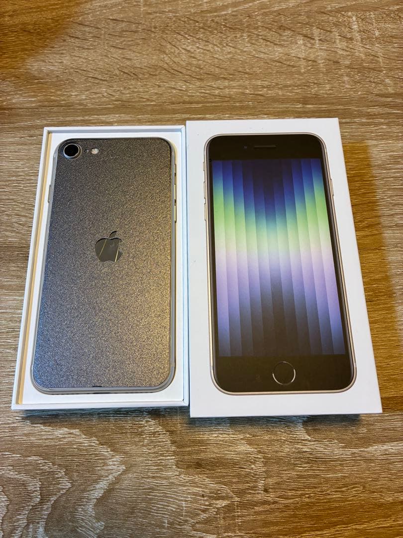 iPhone SE 第3世代　スターライト　128GB 【背面ヒビあり】