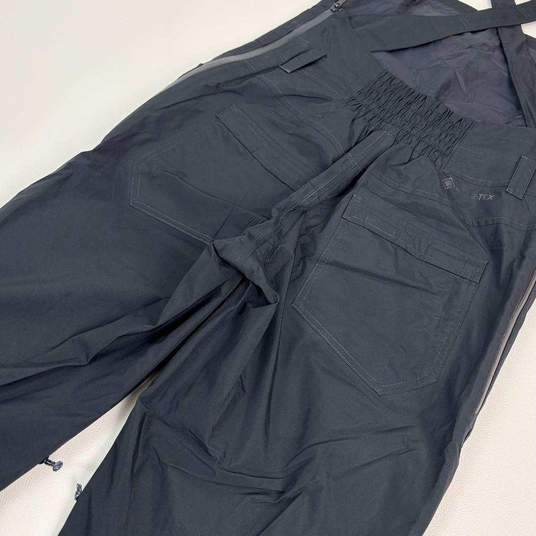 2457【美品】バートン ビブパンツ ゴアテックス スノボウェア 黒 つなぎ