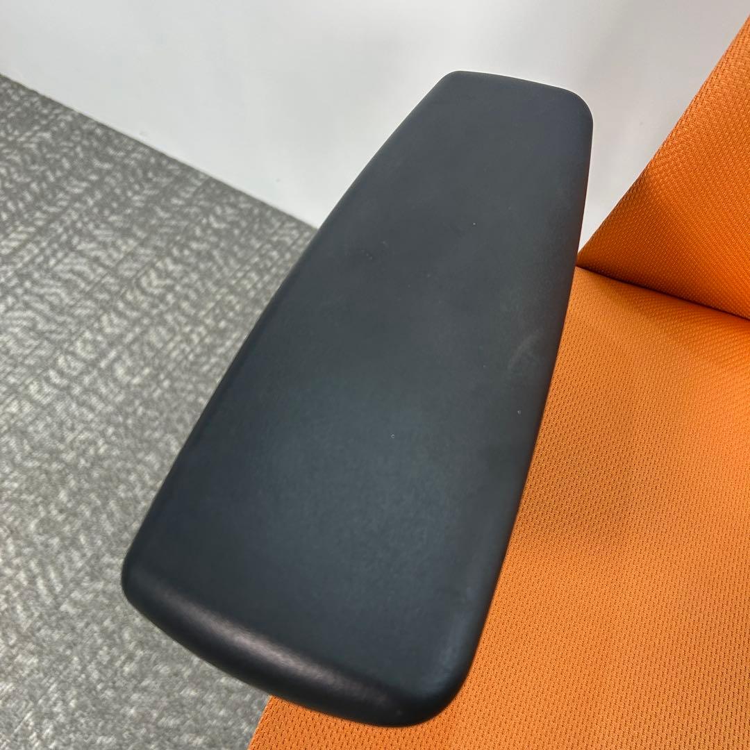 N. エンボディチェア ハーマンミラー ホワイト Embody オレンジ