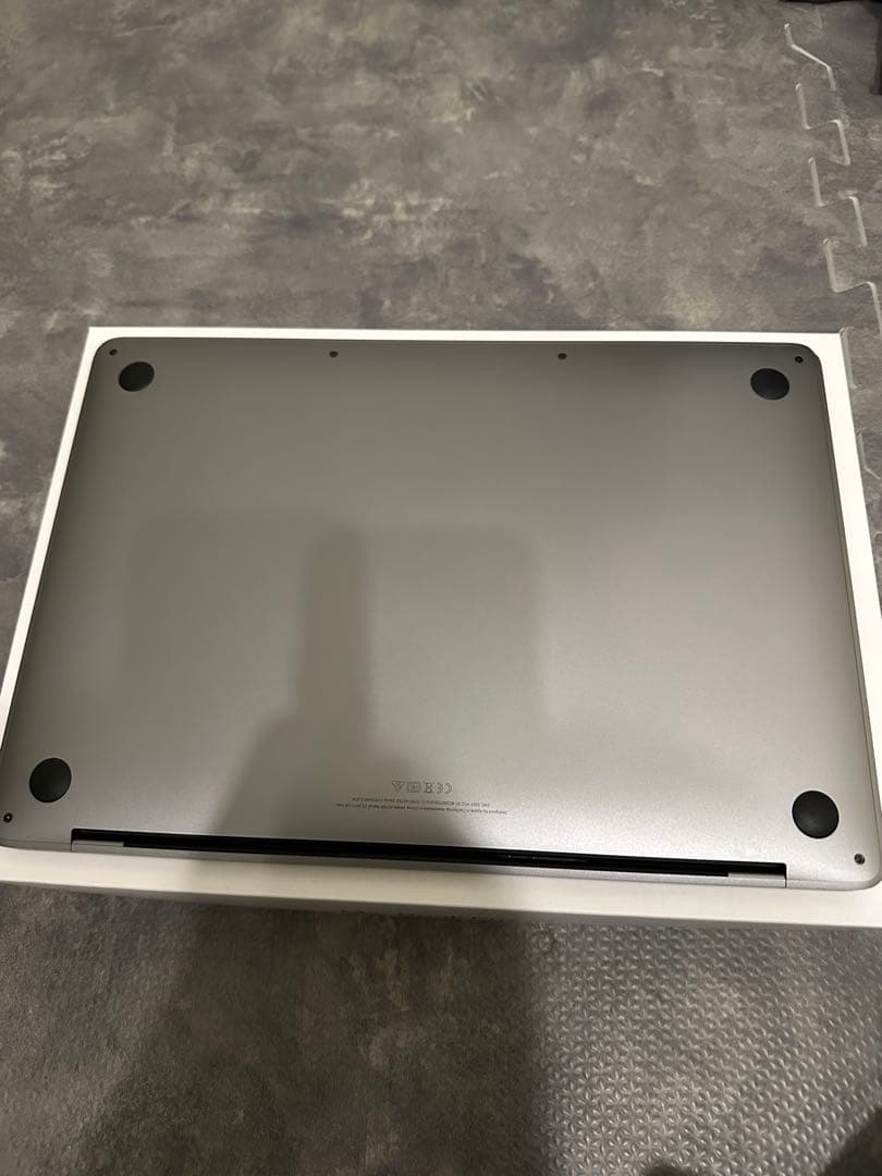 MacBook本体 Apple MacBook Pro 13 2019 i5/16GB/512Gb