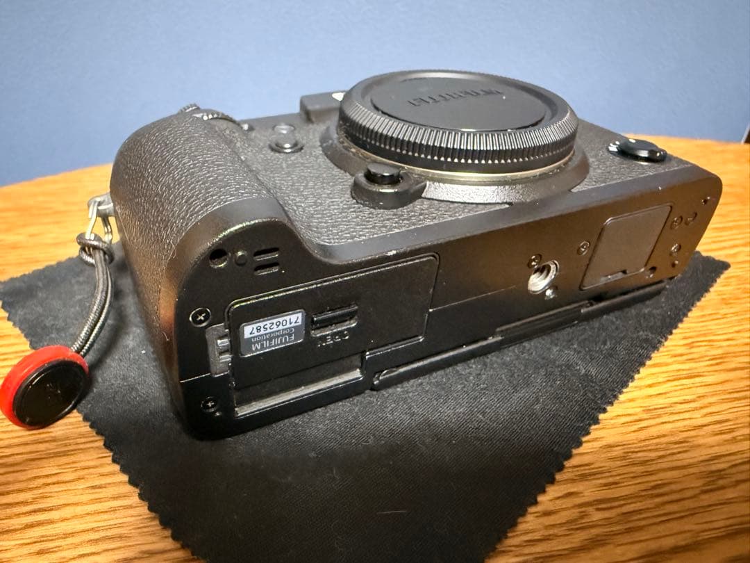 【極上美品元箱付】FUJIFILM X-T2 ＋ 純正バッテリーグリップ セット