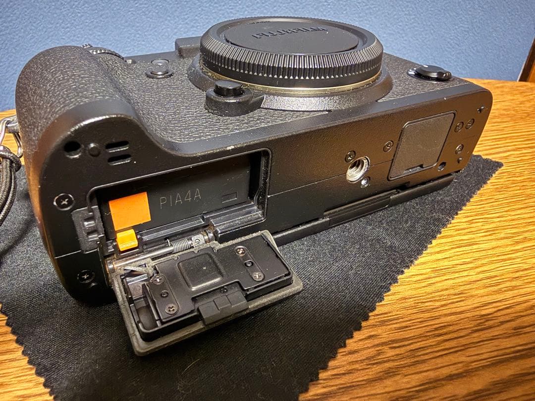 【極上美品元箱付】FUJIFILM X-T2 ＋ 純正バッテリーグリップ セット