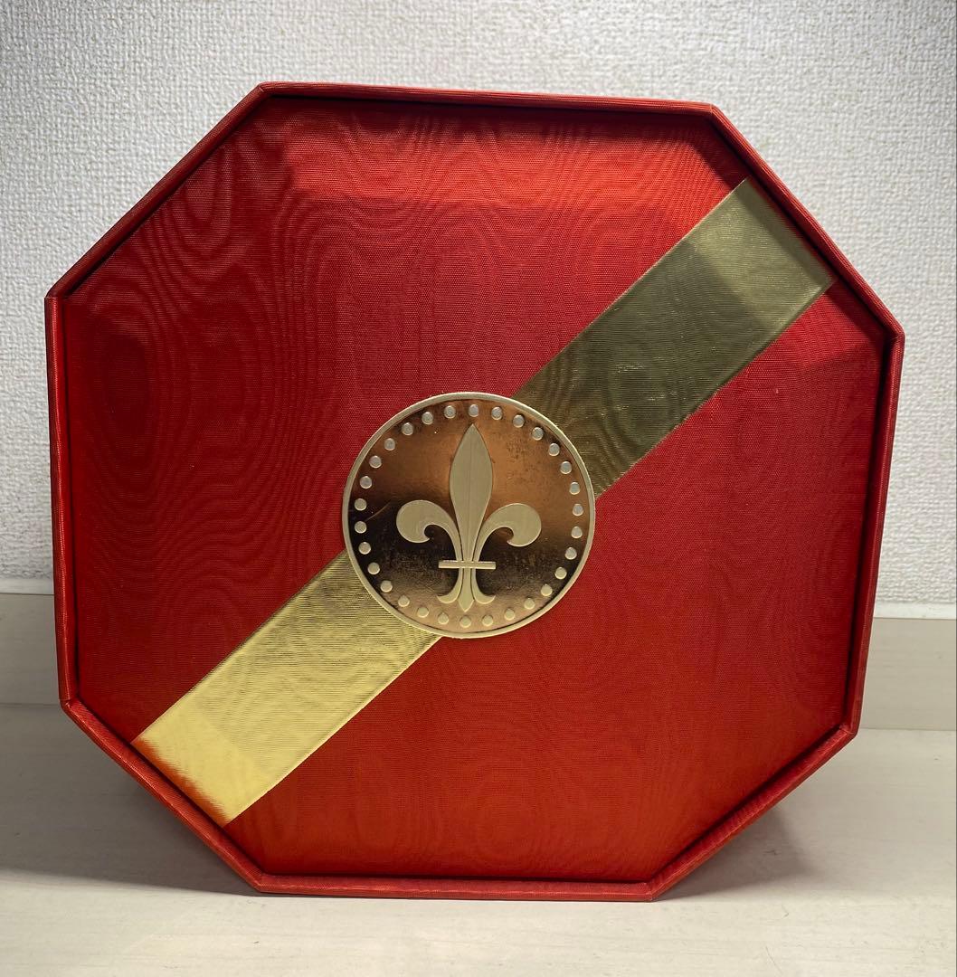 ★イチゴ★レミーマルタン ルイ13世 ベリーオールド バカラボトル