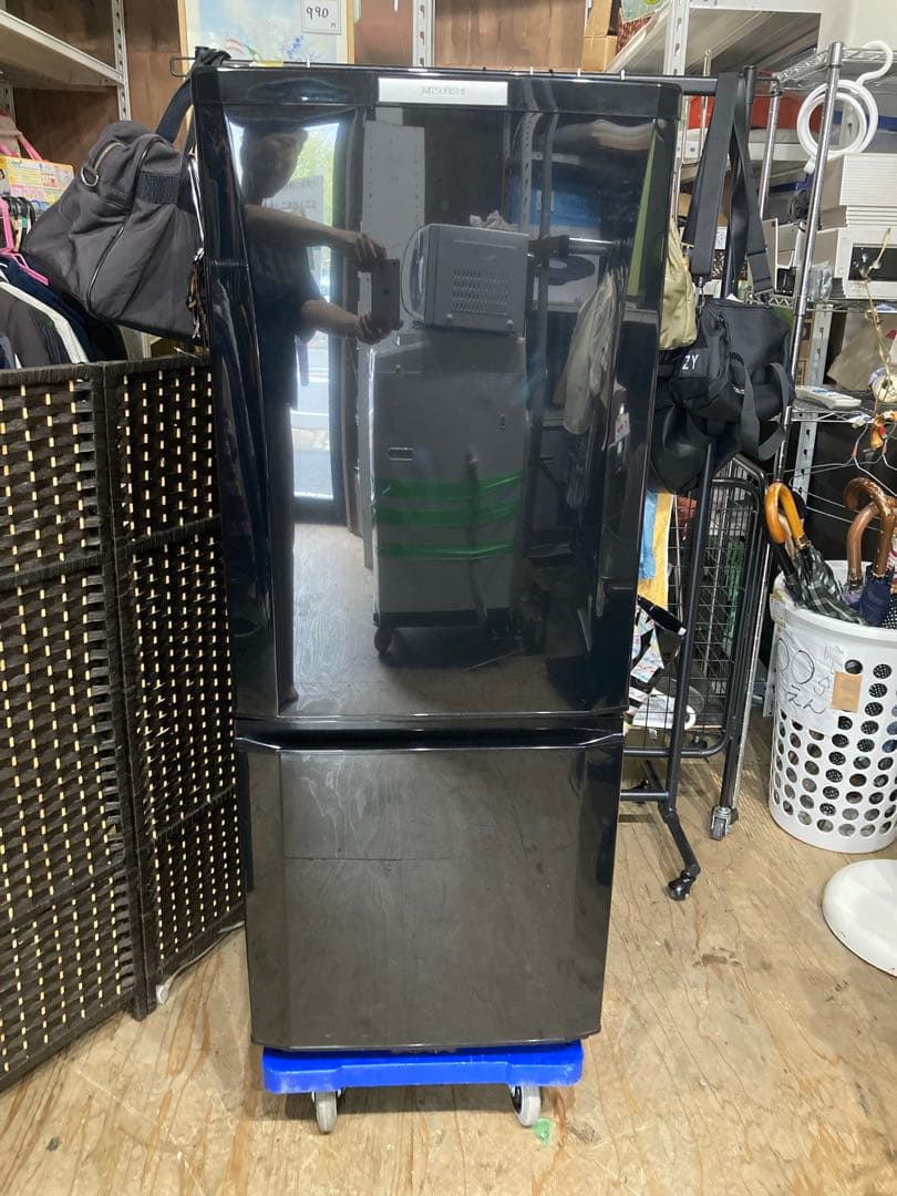 【直接お取引き限定】冷蔵庫 三菱 146L 黒 MR-P15X-B【14年製】