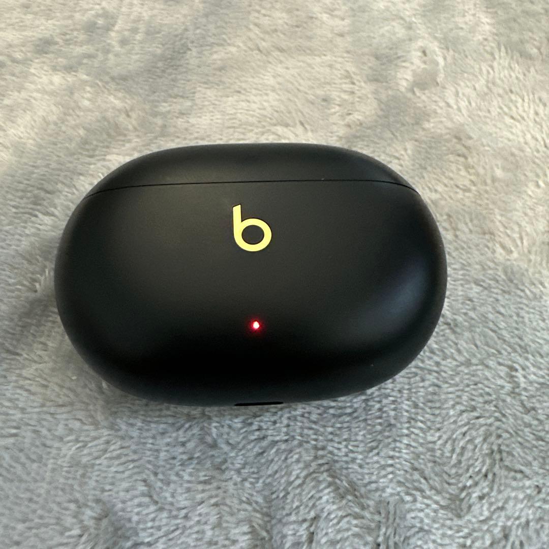 イヤホン beats studio buds+