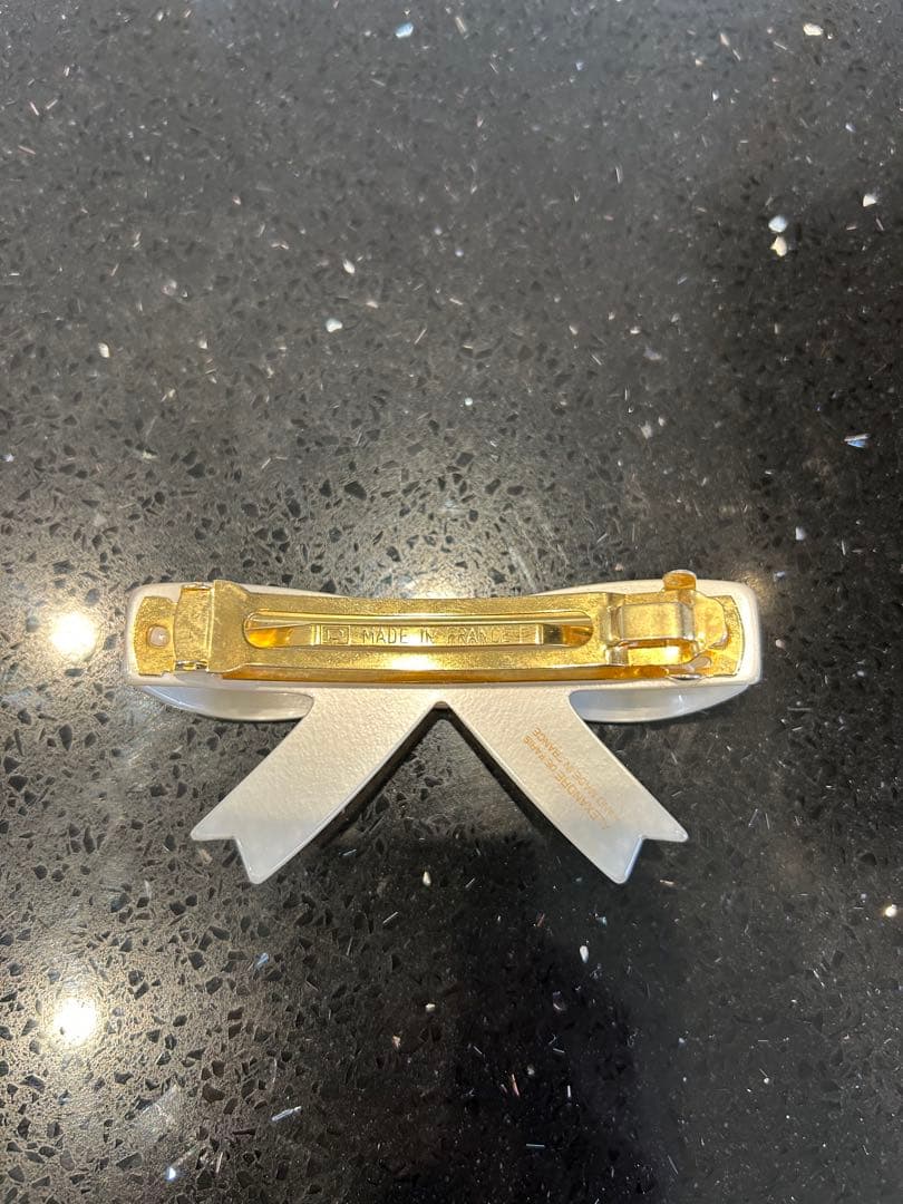 ALEXANDRE DE PARISリボン型バレッタ