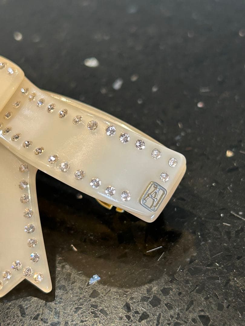 ALEXANDRE DE PARISリボン型バレッタ