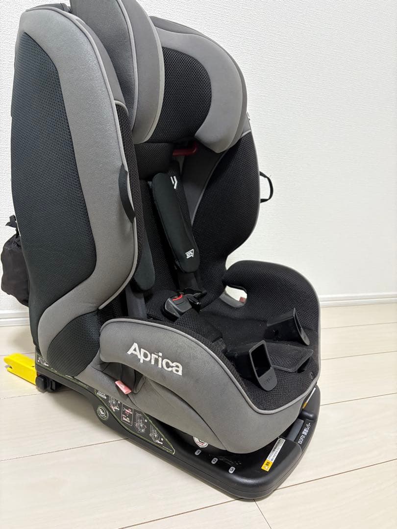 アップリカ　チャイルドシート フォームフィットAB isofix 1才から