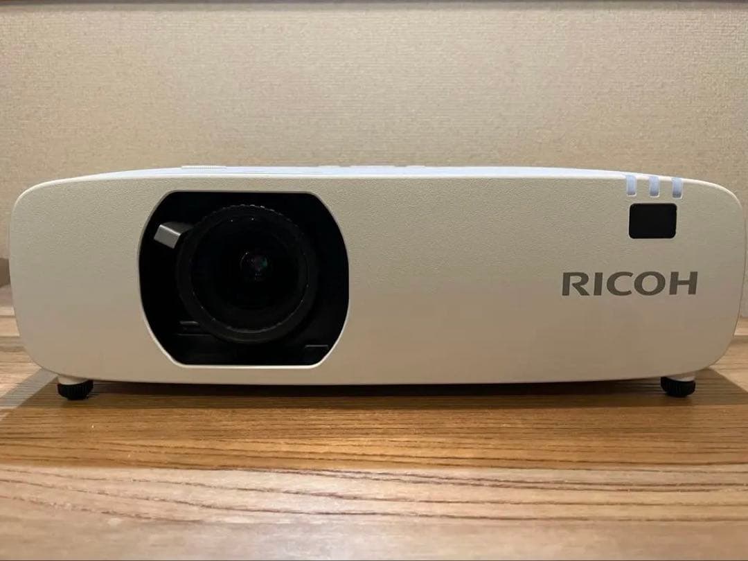 RICOH PJ WUL5A50プロジェクター 本体