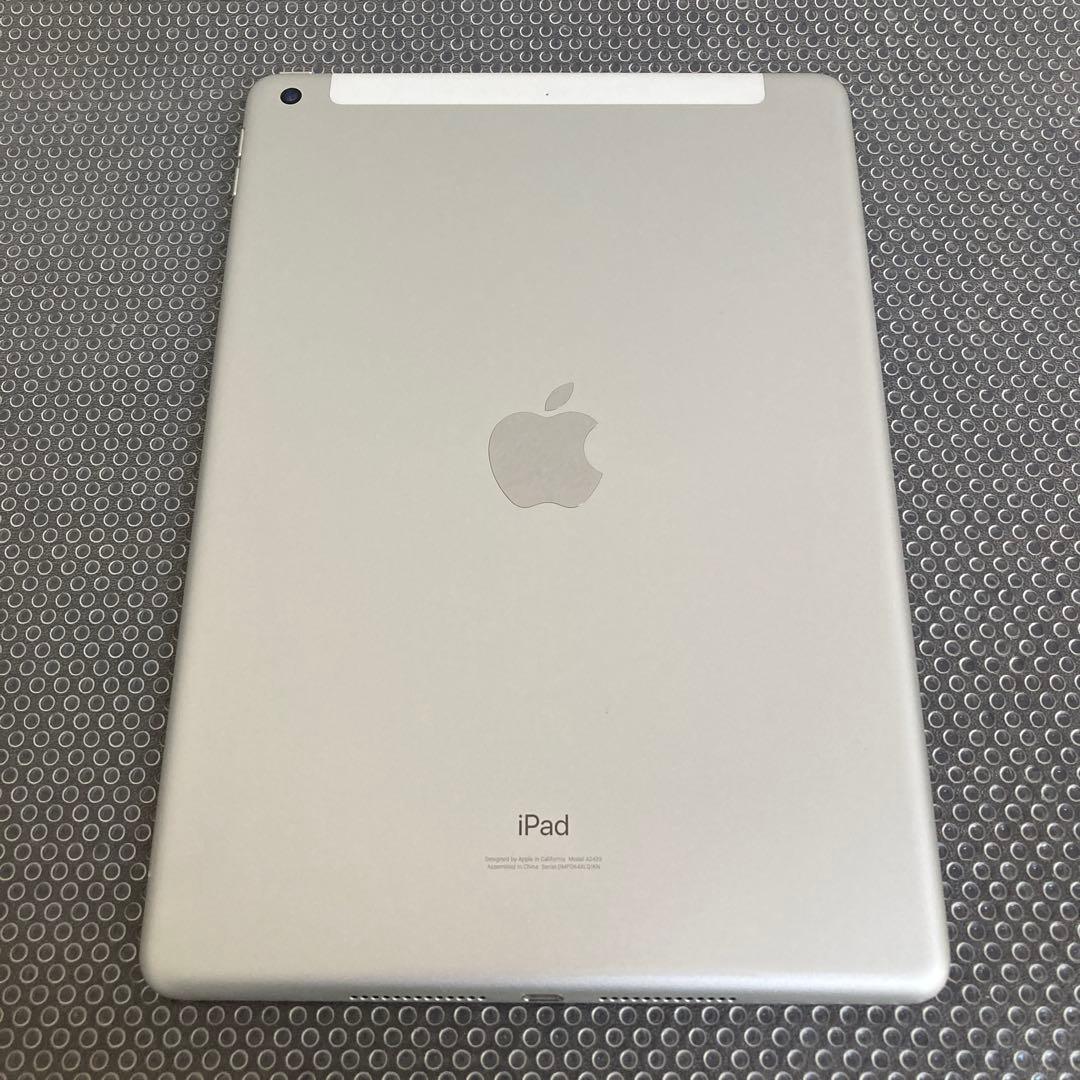 3783 外観美品☆電池良好☆iPad8 第8世代 32GB SIMフリー☆
