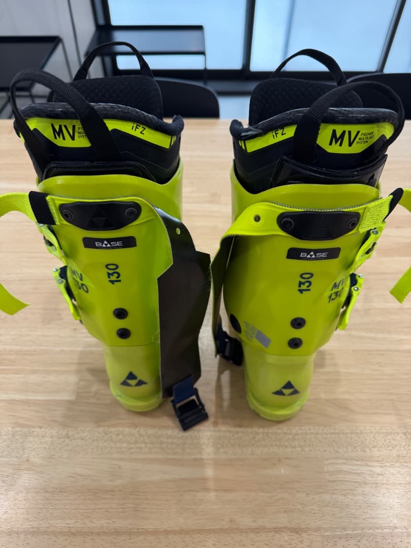 FISCHER　RC4 130 MV BOA VACUUM GW　25.5cm