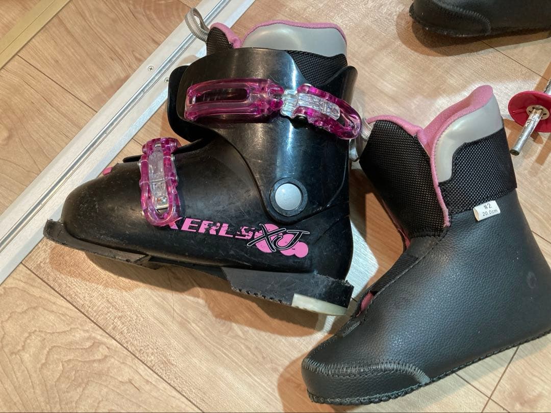 子ども用スキー板とブーツ16cmと20cmのセット