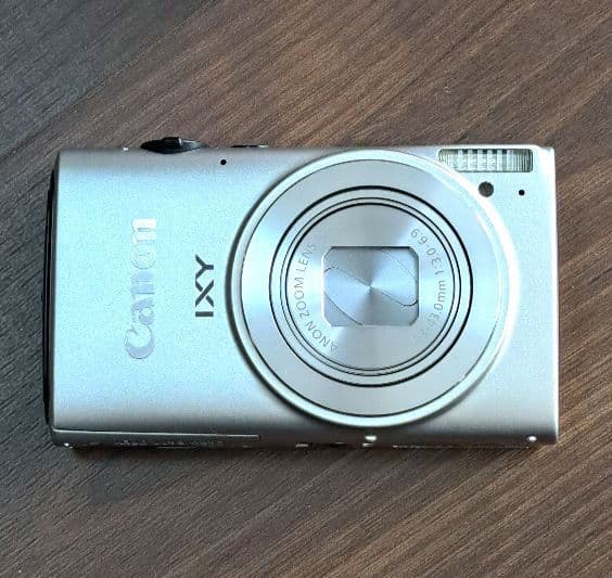 Canon　IXY610F　キャノン　付属品　保護フィルム　箱あり　動作確認済