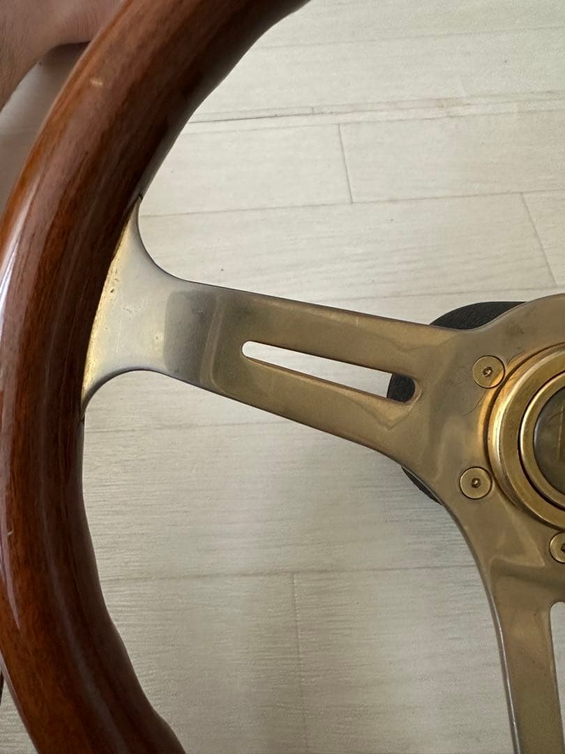 【MOMO】ブラウン ウッドステアリングホイール&ボスセット