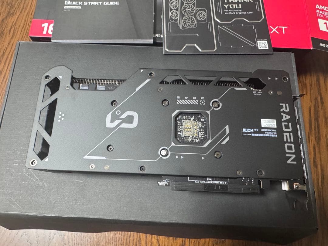 しずくASUS RADEON RX7800XT 16GB DUAL OC