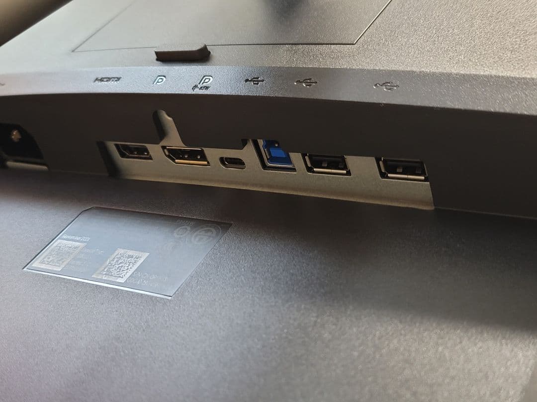 ひろ　Dell 34 曲面 モニター P3421W ＆専用サウンドバー付