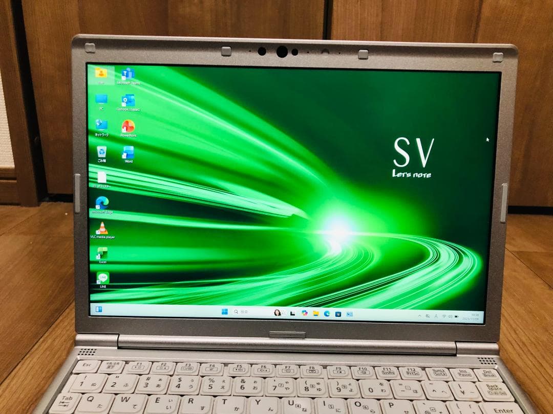 レッツノートSV8 /256GB/16GB/OFFICE2021 バッテリー良好