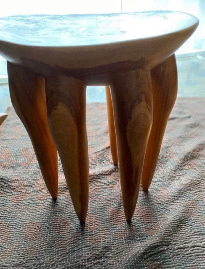 セヌフォスツール1点