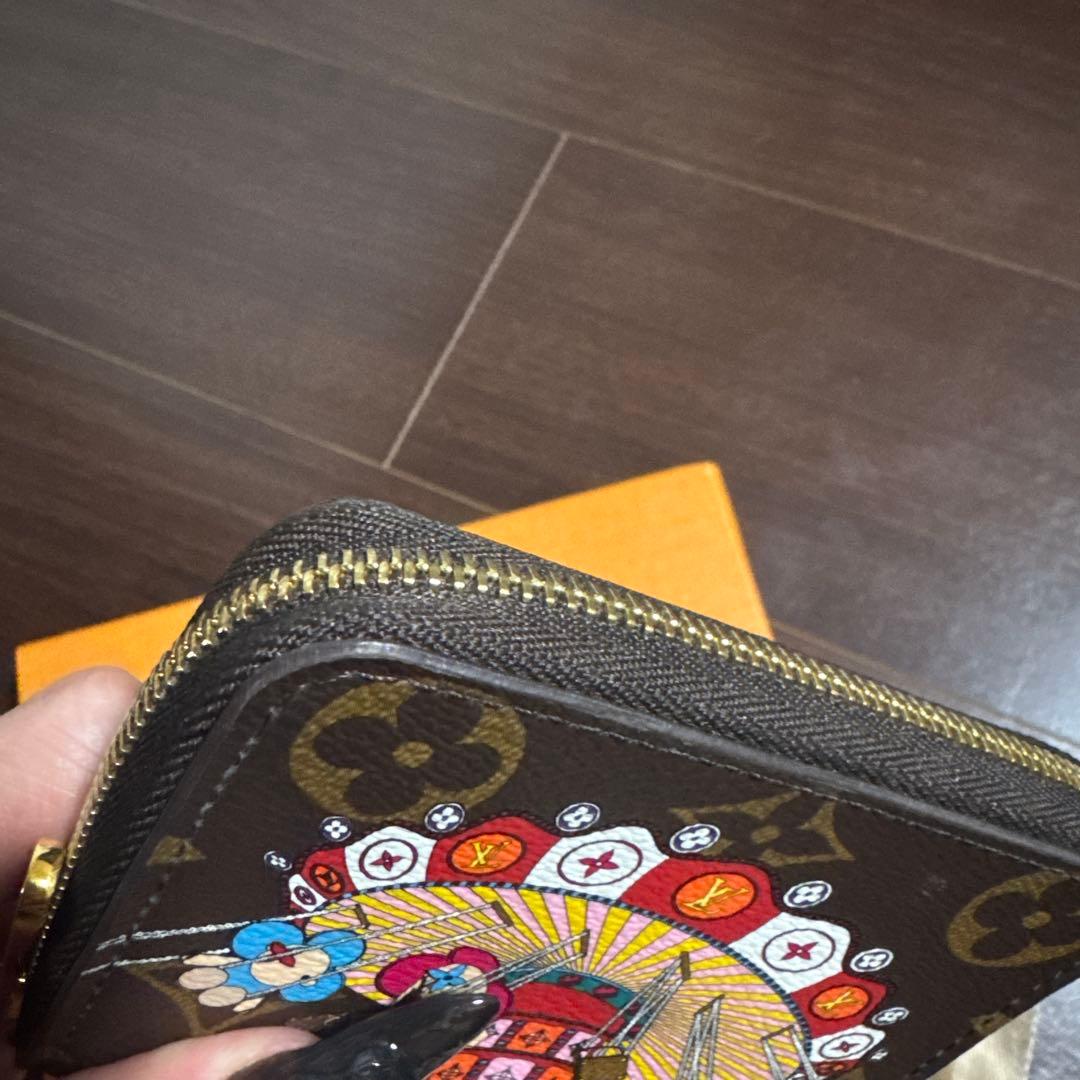 ヴィトン ヴィヴィエンヌ ケース パース 日本限定