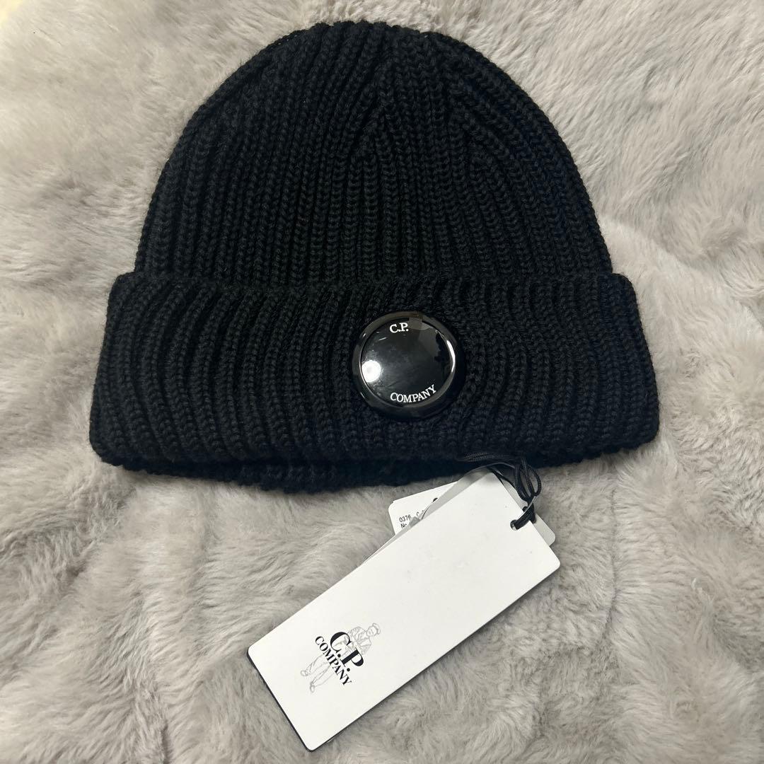 C.P. COMPANY ブラックニット帽 UNI