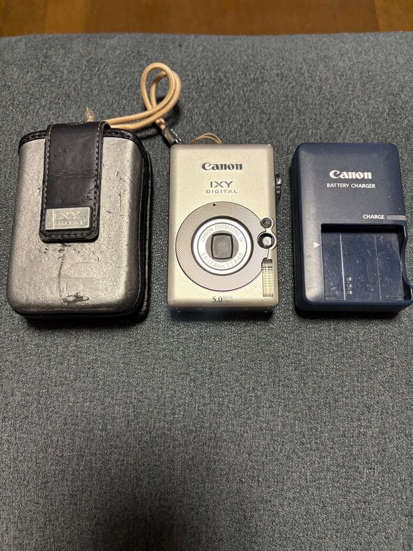 Canon IXY DIGITAL コンパクトデジタルカメラ