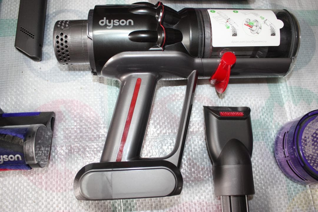 Dyson ダイソン Micro 1.5kg Complete SV21 FF