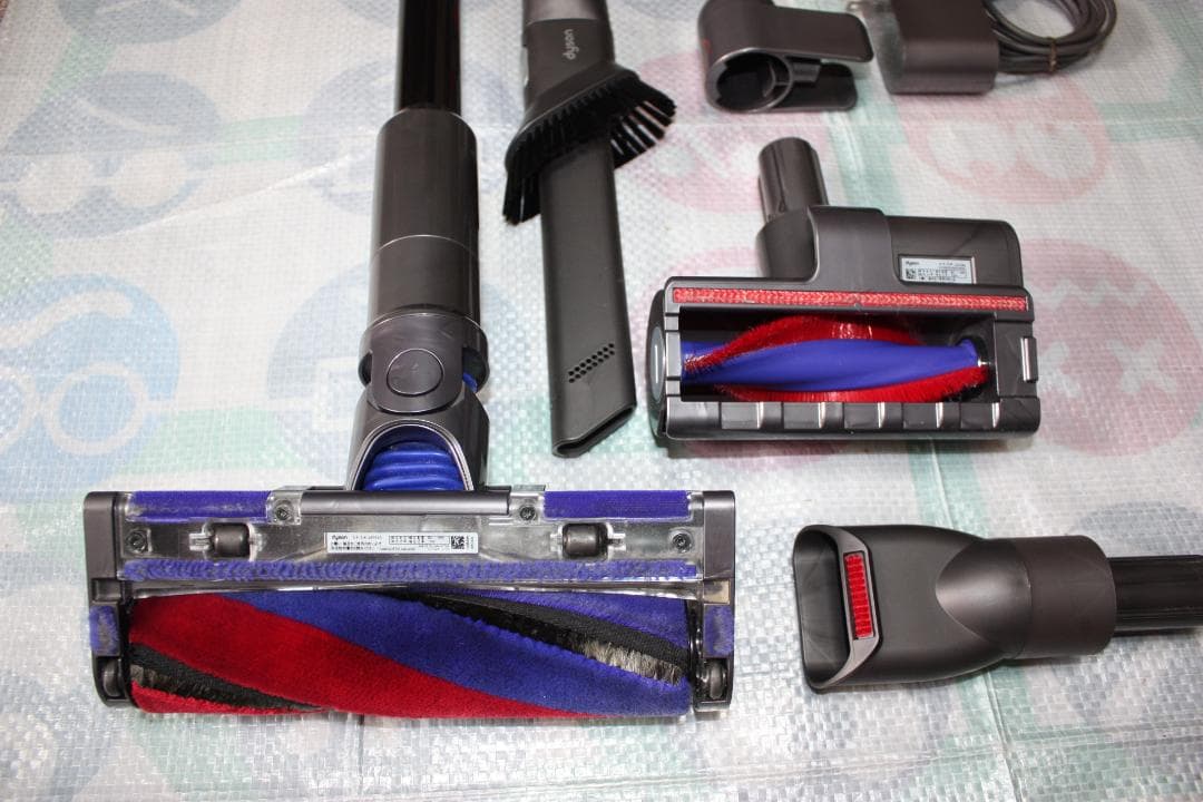 Dyson ダイソン Micro 1.5kg Complete SV21 FF