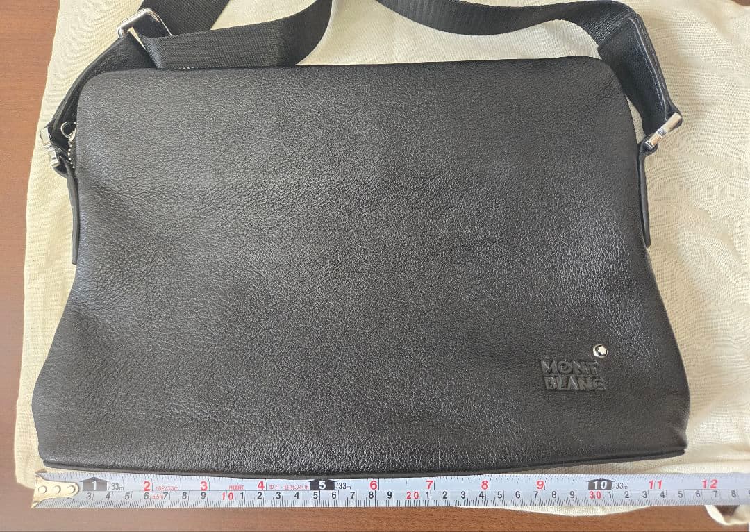 モンブラン　ブラックレザーショルダーバッグ　新品未使用！
