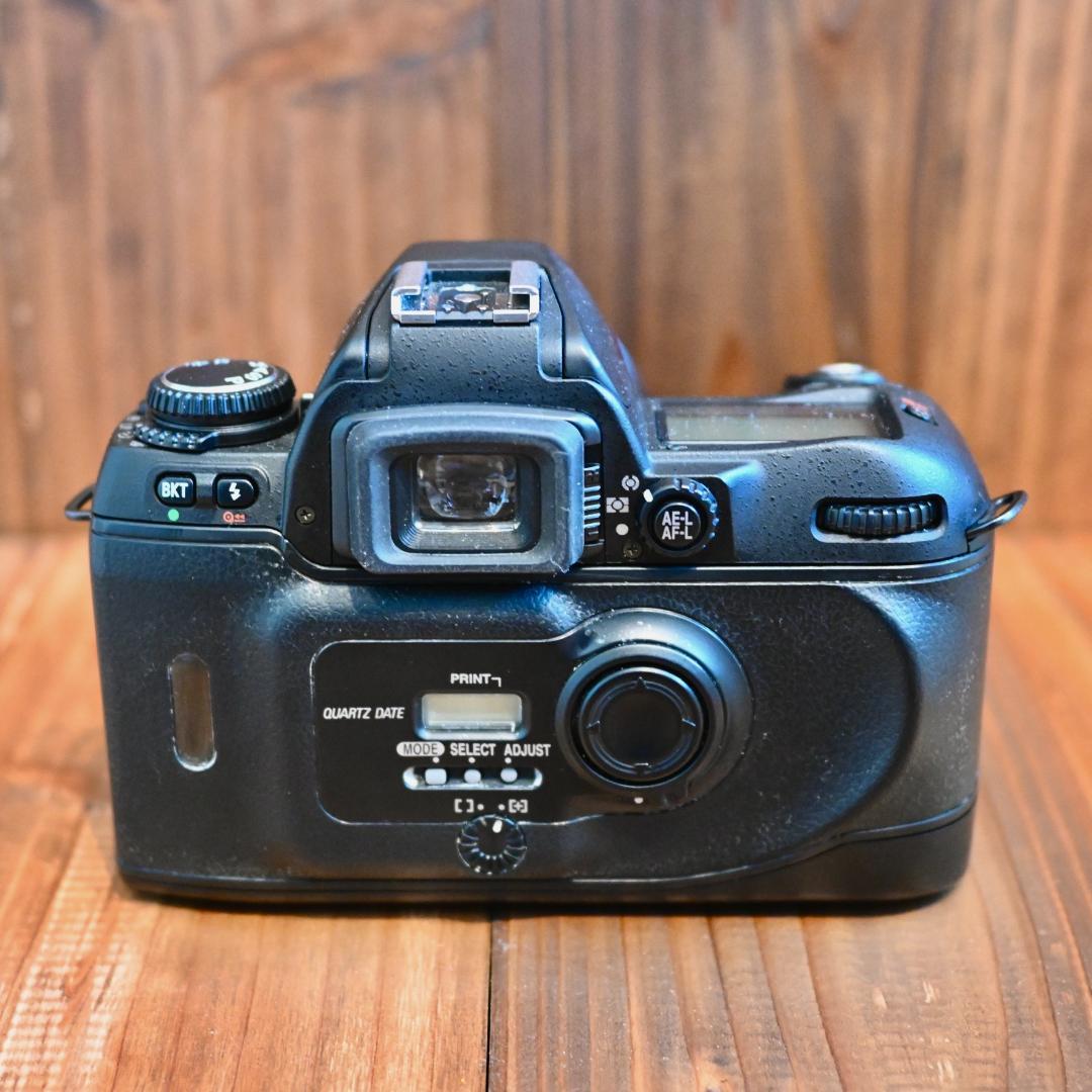 【夏休み特別お値引き！】Nikon F80D＋標準レンズ+ストラップ＋取説