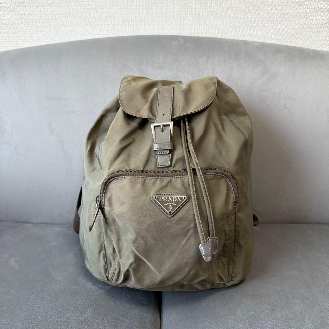 プラダ ナイロン バックパック カーキ 三角ロゴ カーキ