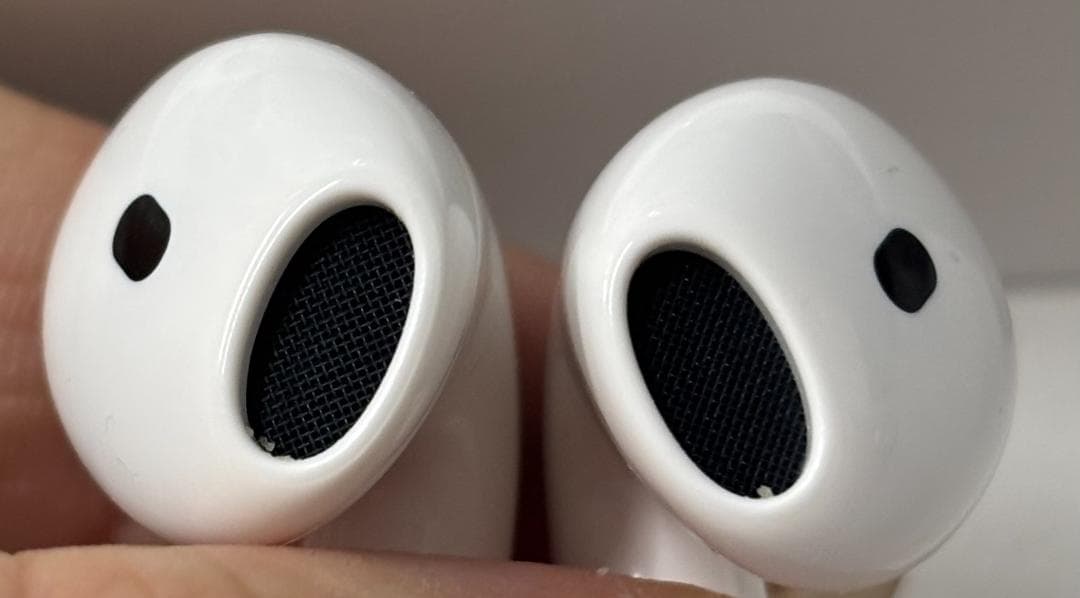【ほぼ未使用】Apple AirPods4 MXP63J/A