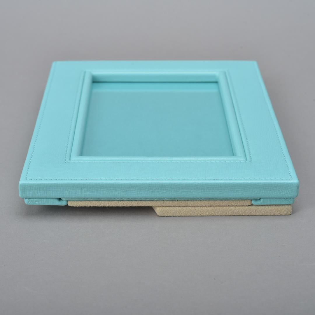 新品 TIFFANY&Co. ティファニー 写真たて フォトフレーム レザー調