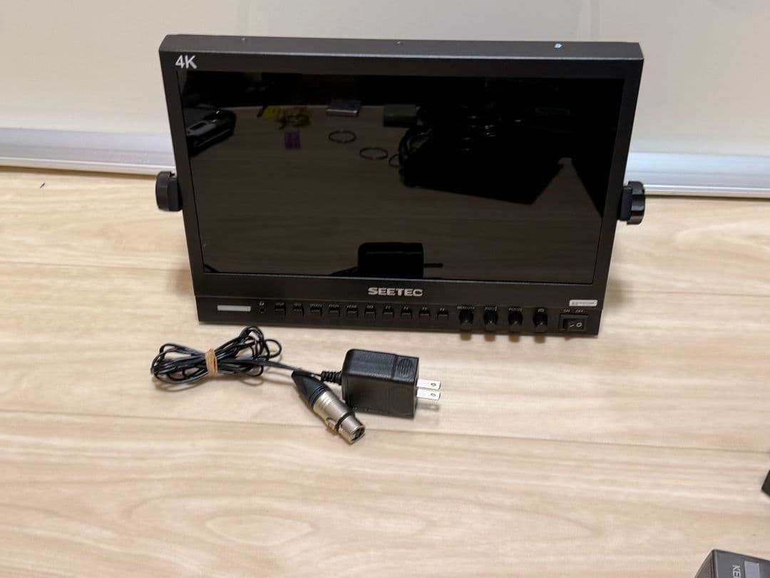 SEETEC 4K モニター 本体 新品 動作確認済み