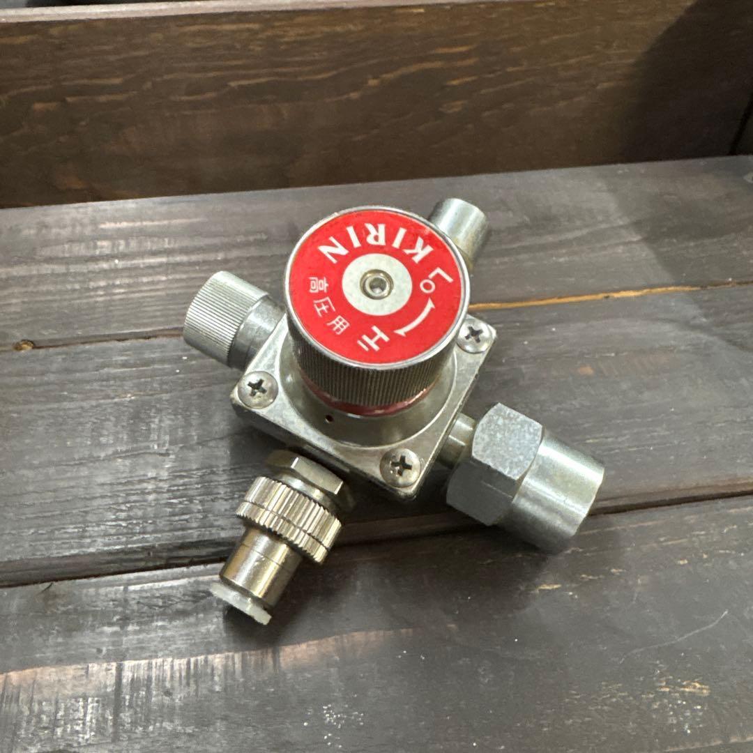 ガス圧力調整器（ガスレギュレーター）KIRIN（キリン）製