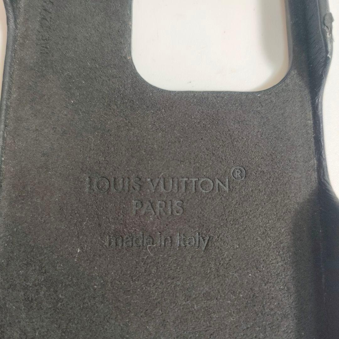 ルイヴィトン iPhone バンパー 15 PRO M82889 モノグラム