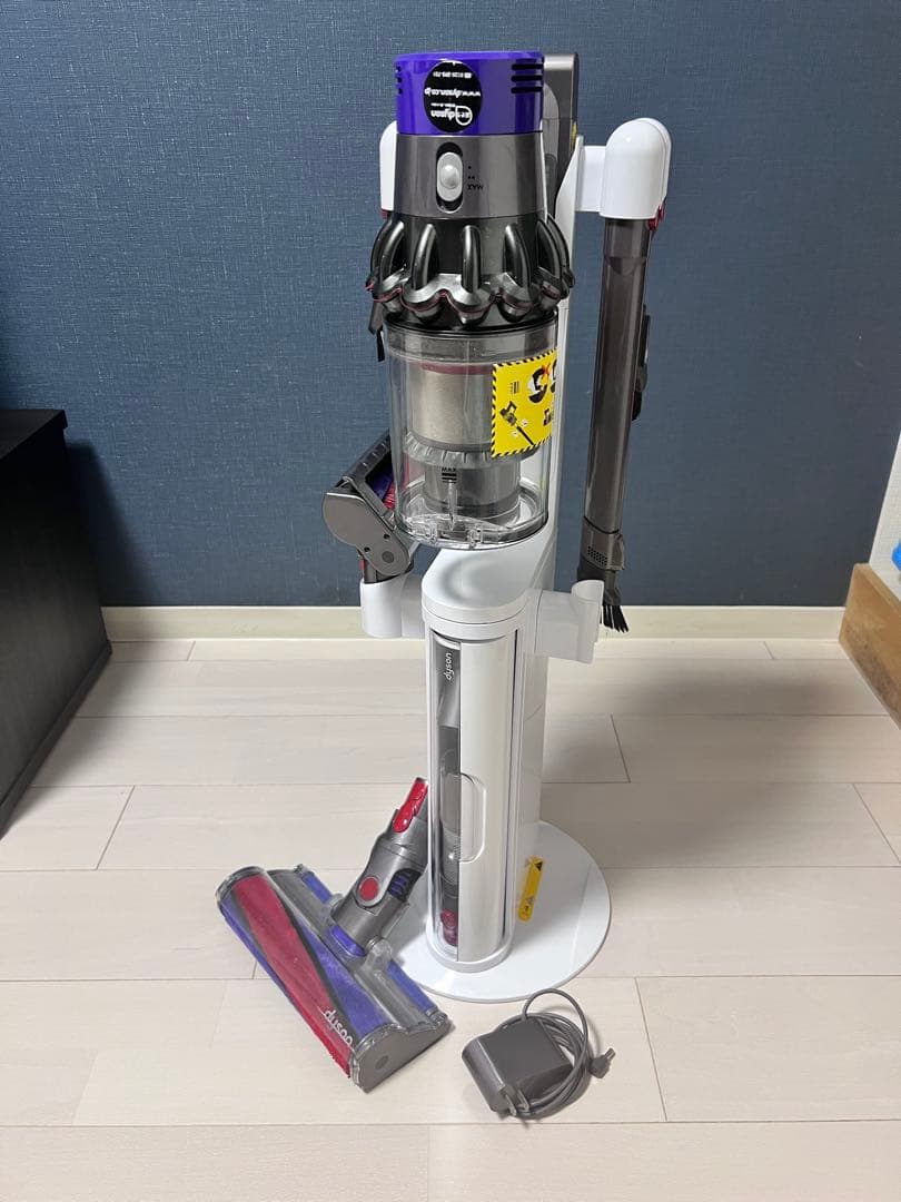 セット販売 dyson V10 スティッククリーナー 収納ドッグ付き