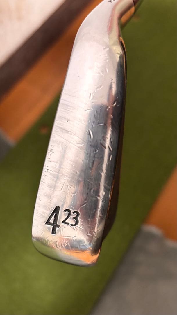 スリクソン　ZU65 ユーティリティ 23度　4u