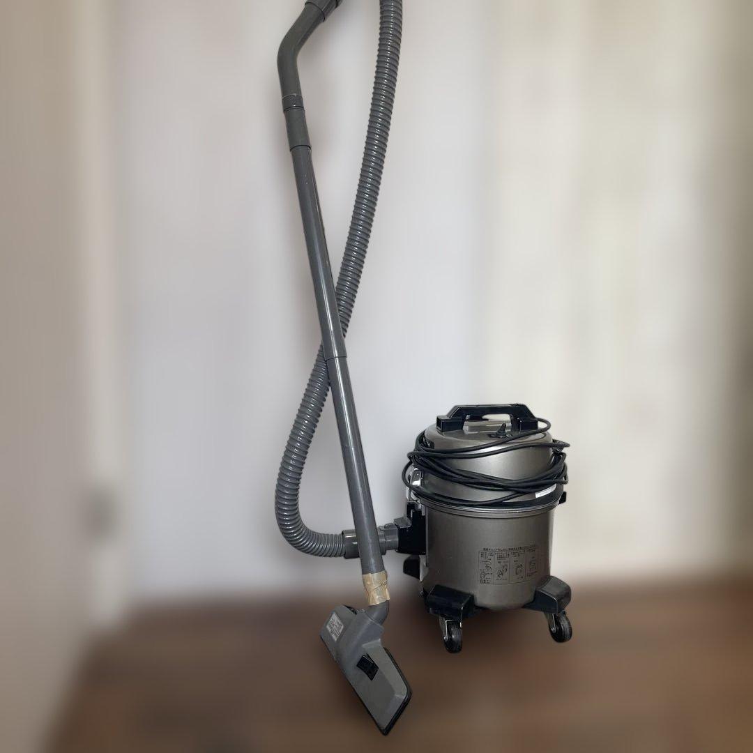 掃除機　HITACHI CV-G95K 2018年製　紙パック4つ付