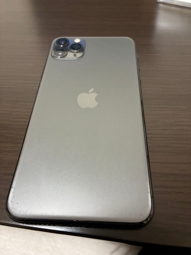 Apple iPhone 11 Pro max本体　256GB SIMフリー