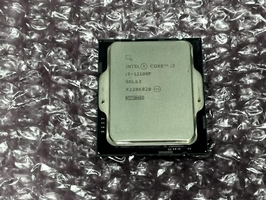 Intel Core i3 12100F 中古品