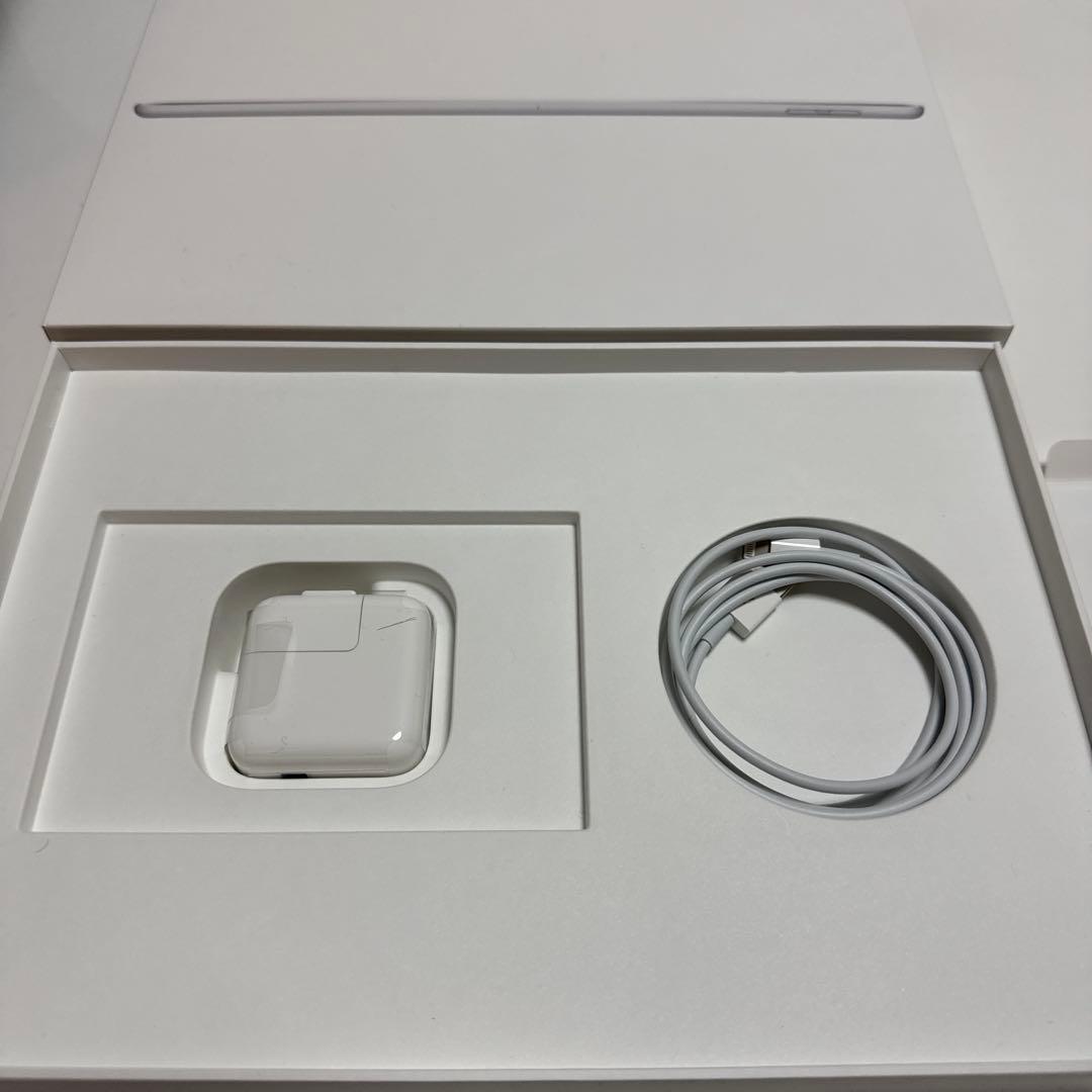 iPad 第7世代 128GB iPad本体　箱&付属品付き